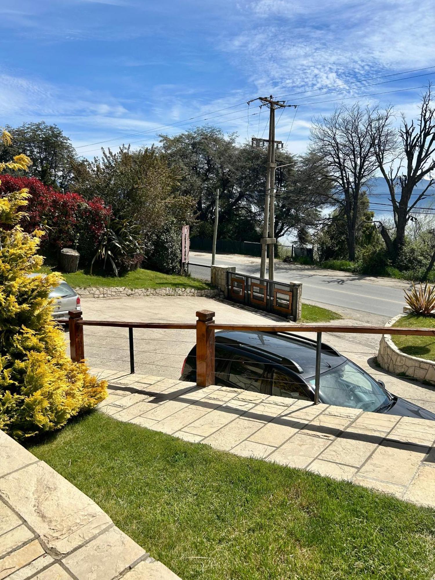 Bahia Paraiso Apart & Suites San Carlos de Bariloche Exterior photo
